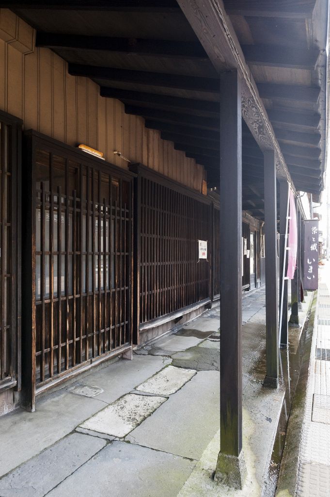 高田の雁木通り